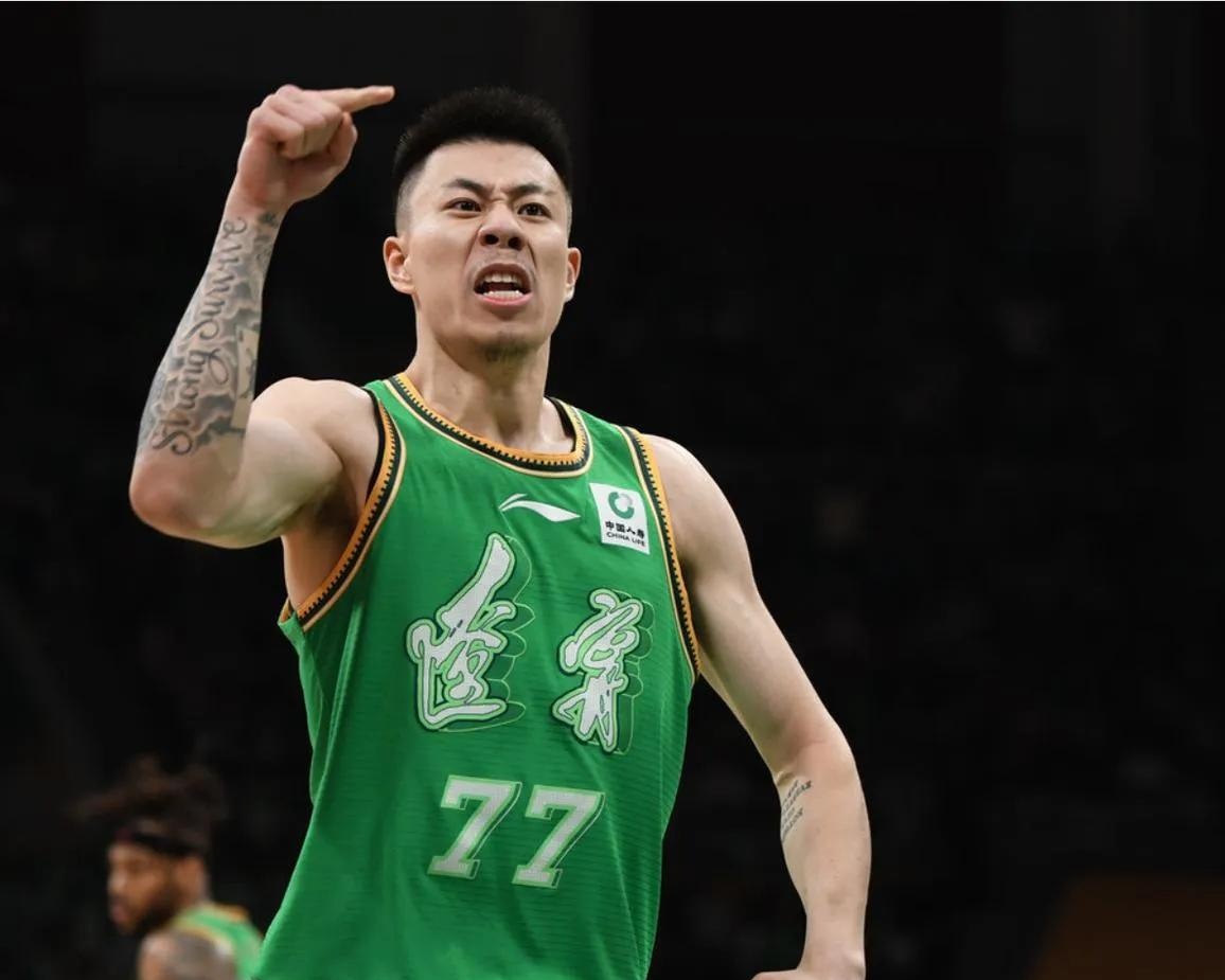 切尔西不断突破！，费德勒连续十场比赛得分超过领先优势明显引发球迷热议
